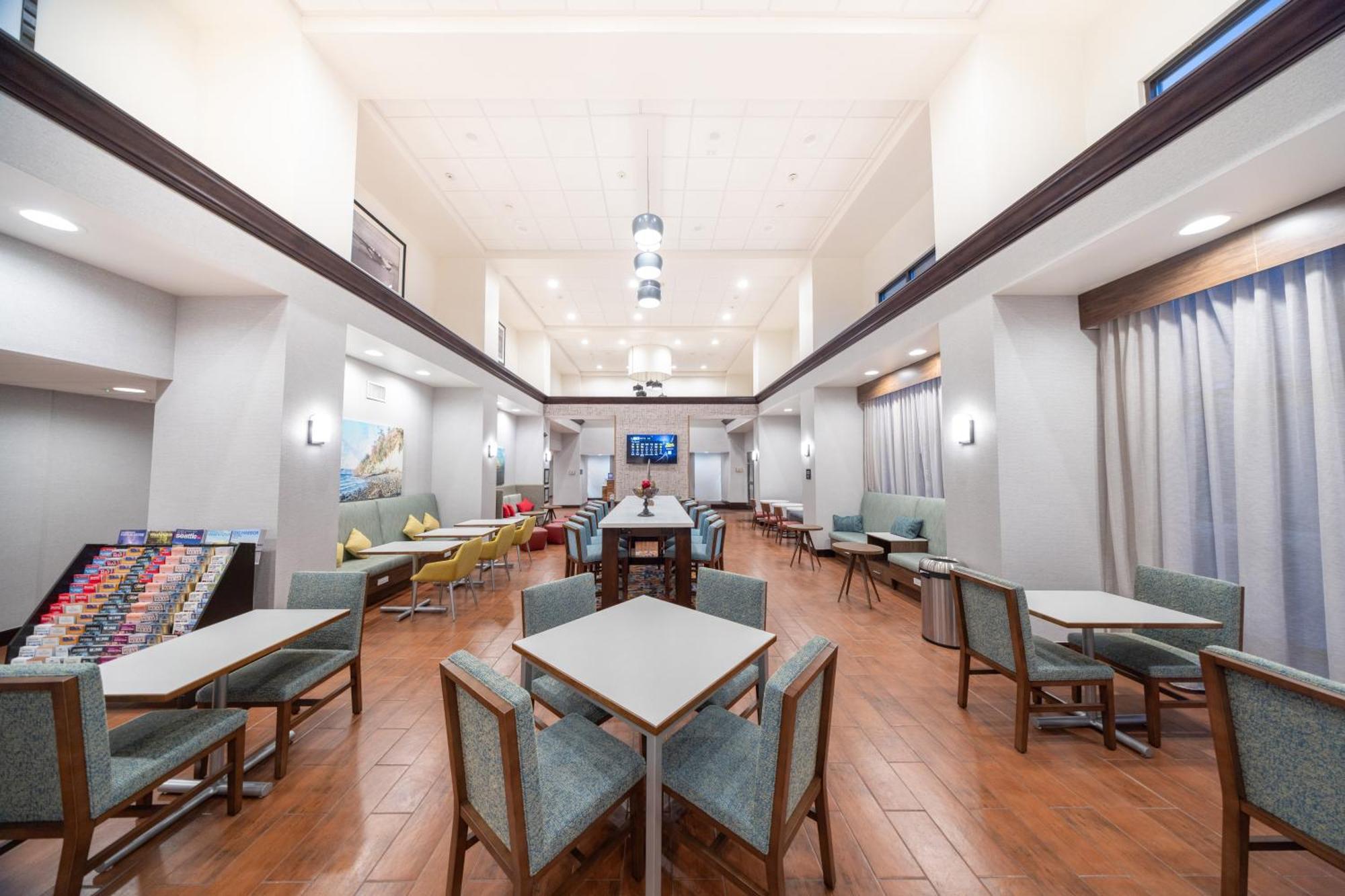Hampton Inn & Suites By Hilton Seattle/Kent Esterno foto