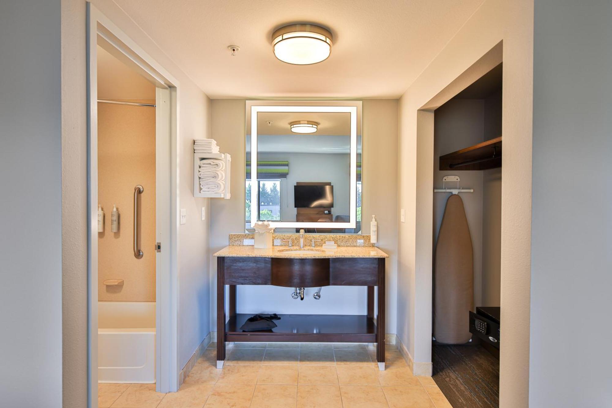 Hampton Inn & Suites By Hilton Seattle/Kent Esterno foto